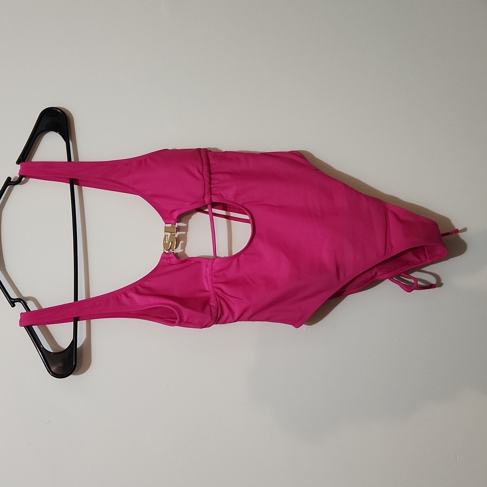 Bathing suit